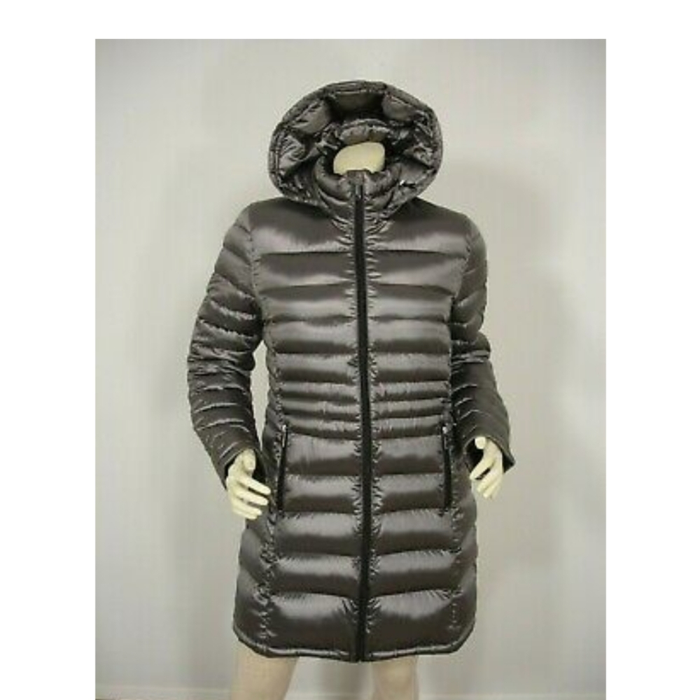 Andrew Marc premium lightweight down packable winter puffer coat with bag